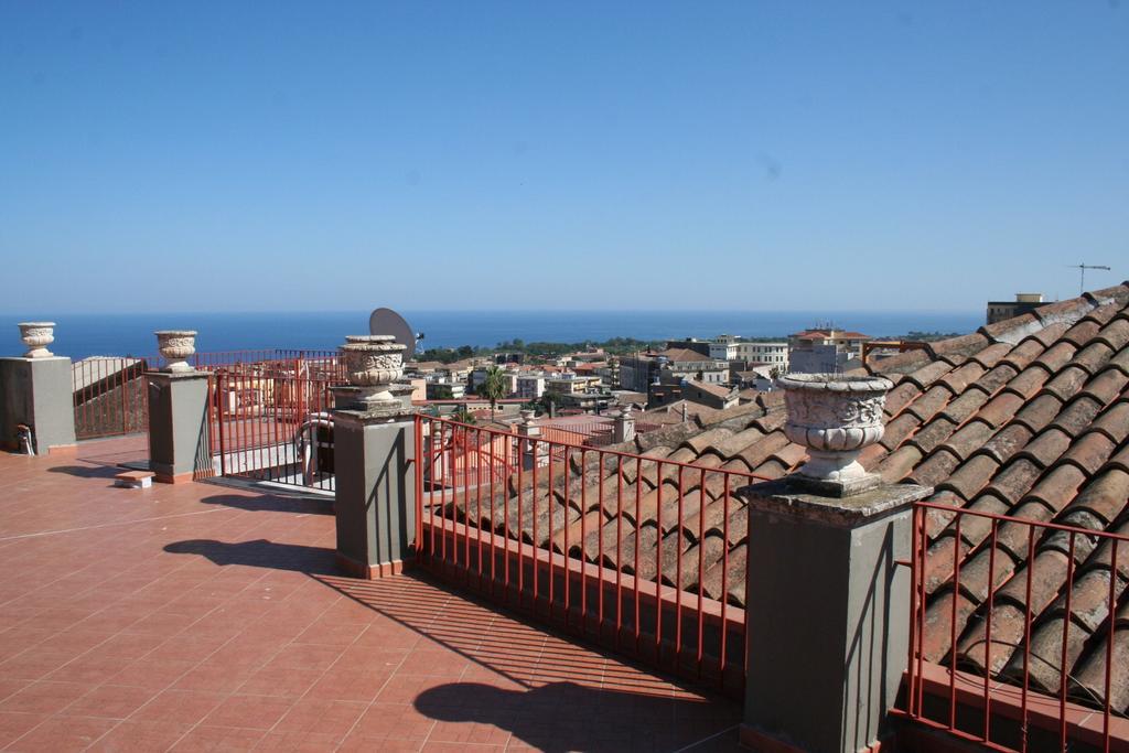 Terrazze Bella Epoque Bed & Breakfast Acireale Exterior photo