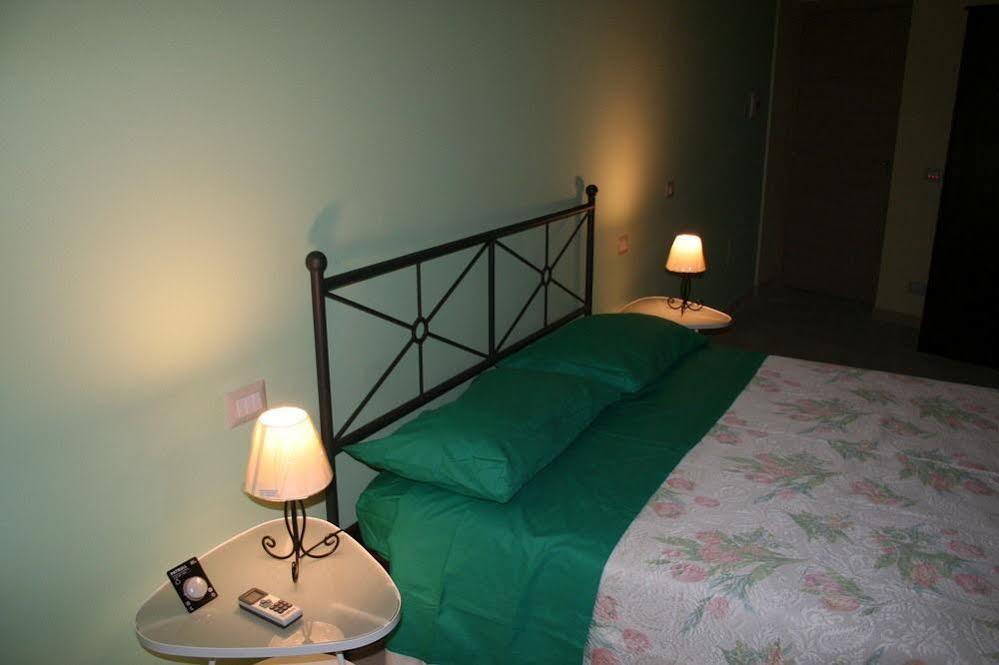 Terrazze Bella Epoque Bed & Breakfast Acireale Exterior photo